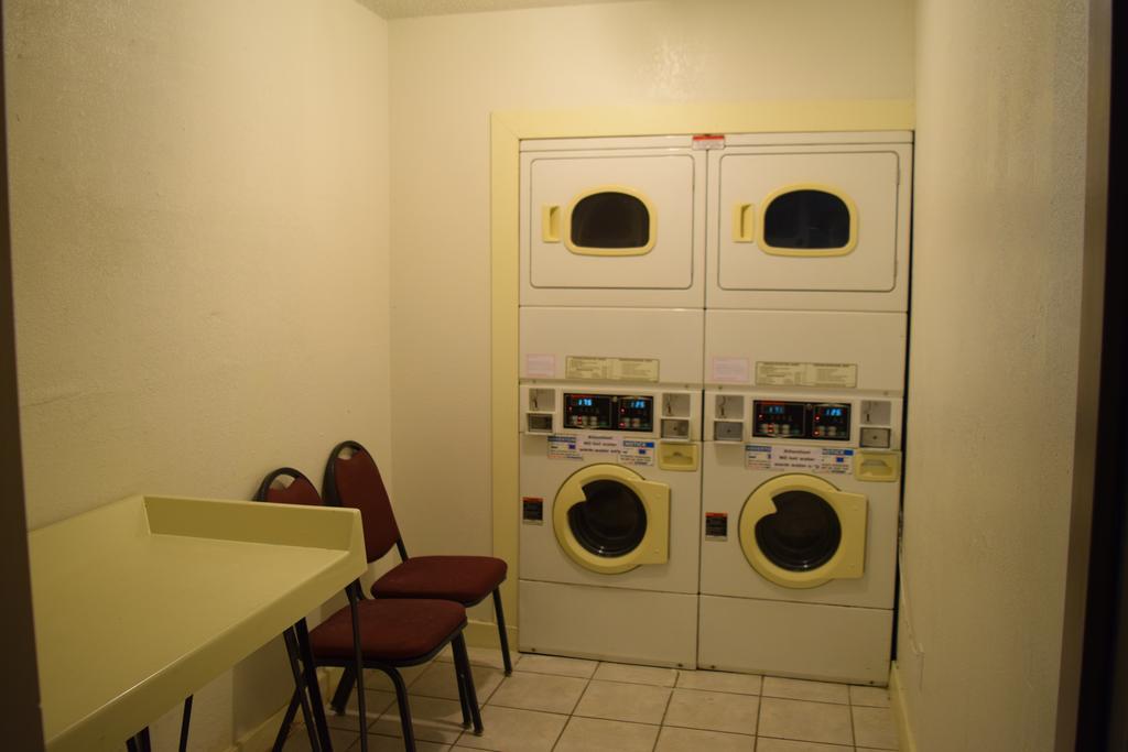 Little Suites Provo Extended Stay Extérieur photo