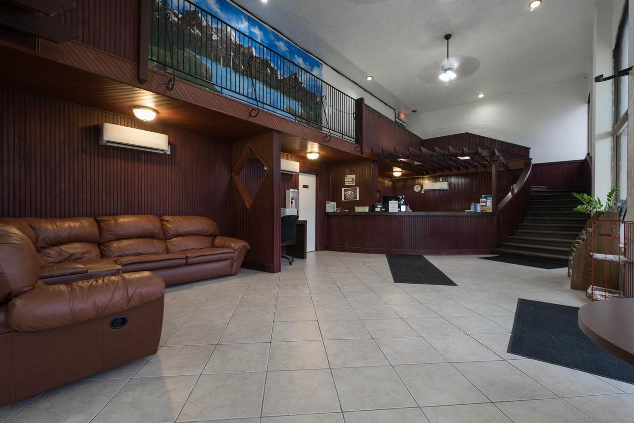 Little Suites Provo Extended Stay Extérieur photo