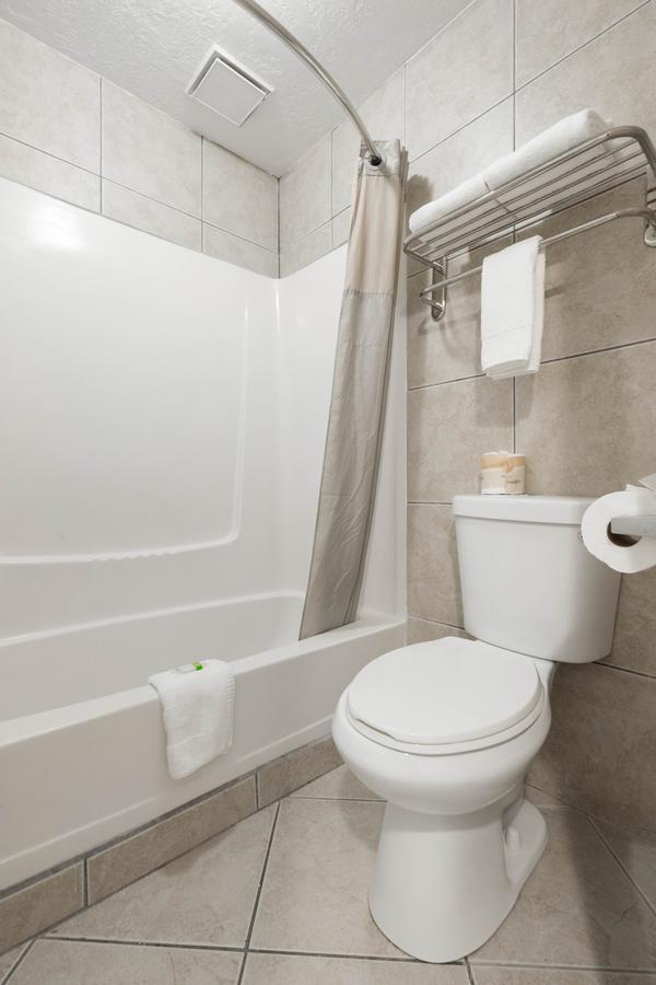 Little Suites Provo Extended Stay Extérieur photo