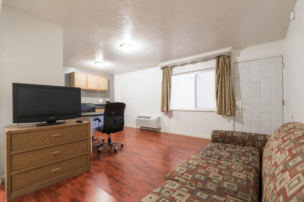 Little Suites Provo Extended Stay Extérieur photo