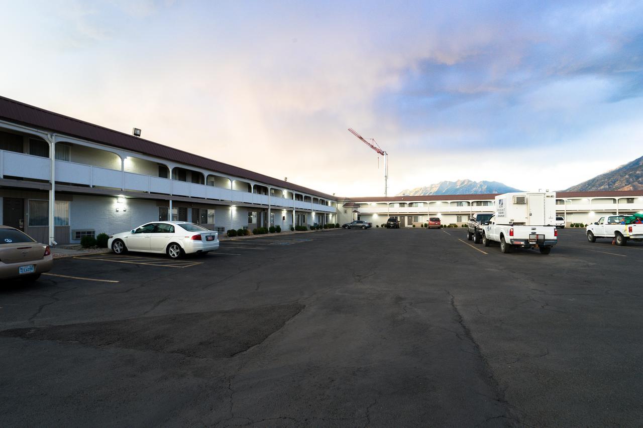 Little Suites Provo Extended Stay Extérieur photo
