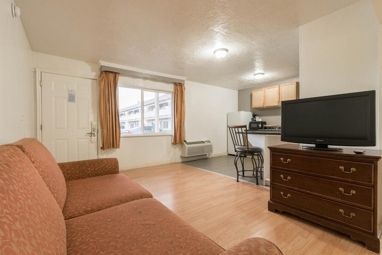 Little Suites Provo Extended Stay Extérieur photo
